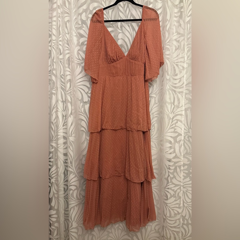 ASOS NWT Dusty rose tiered maxi size 16 Long